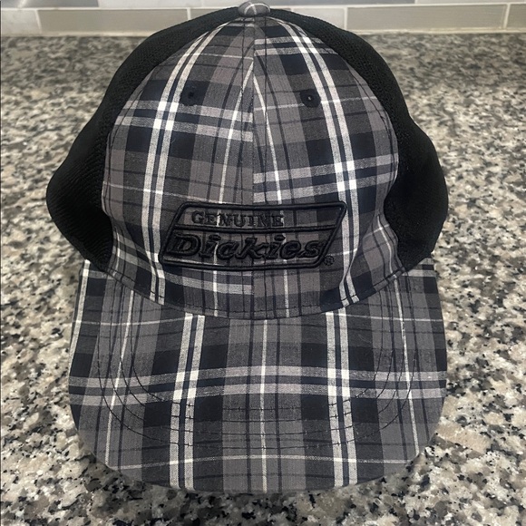 Dickies Other - NWOT Dickies Genuine Tucker Cap - Black and White - One Size Fits All • Unisex